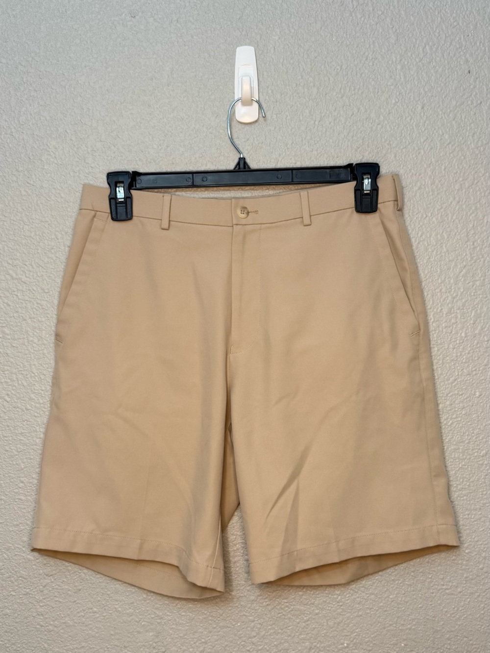 Peter Millar | Salem Performance Golf Shorts | Khaki | Waist 32”